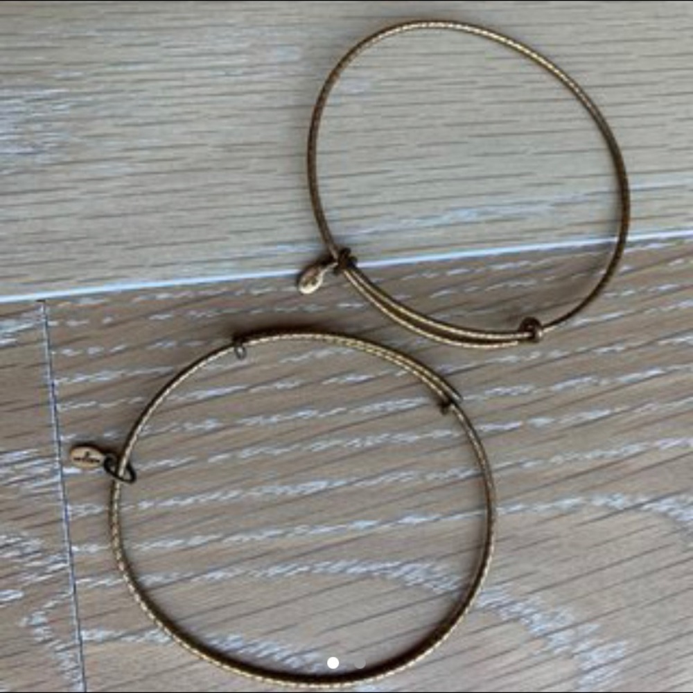 RUSTIC GOLD BANGLE BRACELETS